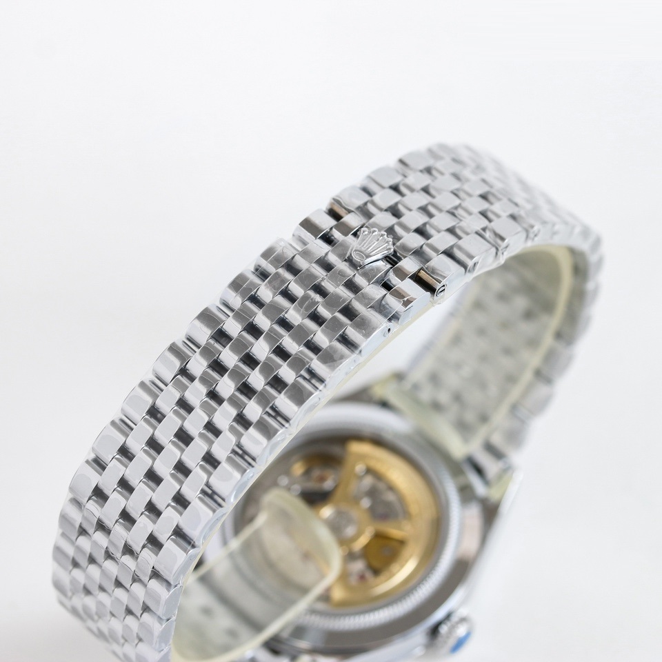 39mm Ultra-Slim Black Linear Texture Dress Watch